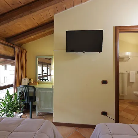 Hotel Dell'oca Bianca 3*